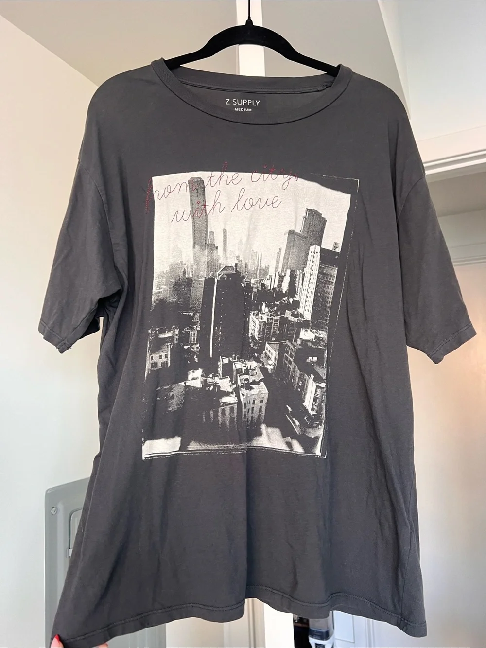Z Supply Oversized Graphic T-Shirt Dark Gray/Black Size Medium